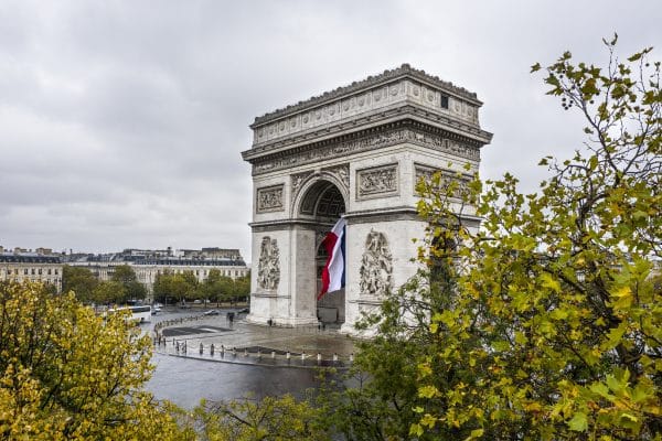 Avantages et inconvénients sur les magiciens et mentalistes Lyonnais.